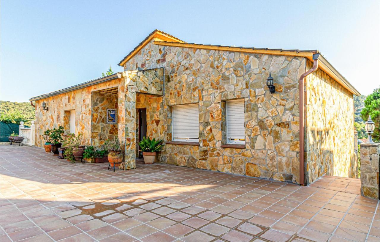 Stunning Home In Palafolls Bagian luar foto